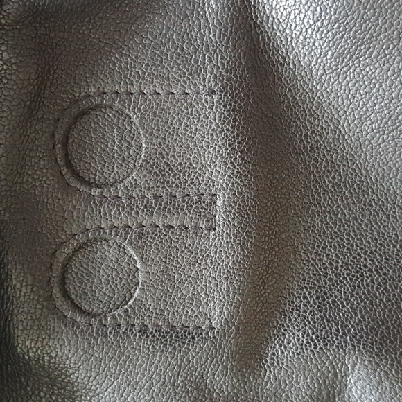 Black pure leather men's cross-body satchel - Picture 2 of 6